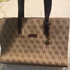 Dooney and Bourke Shoulder bag